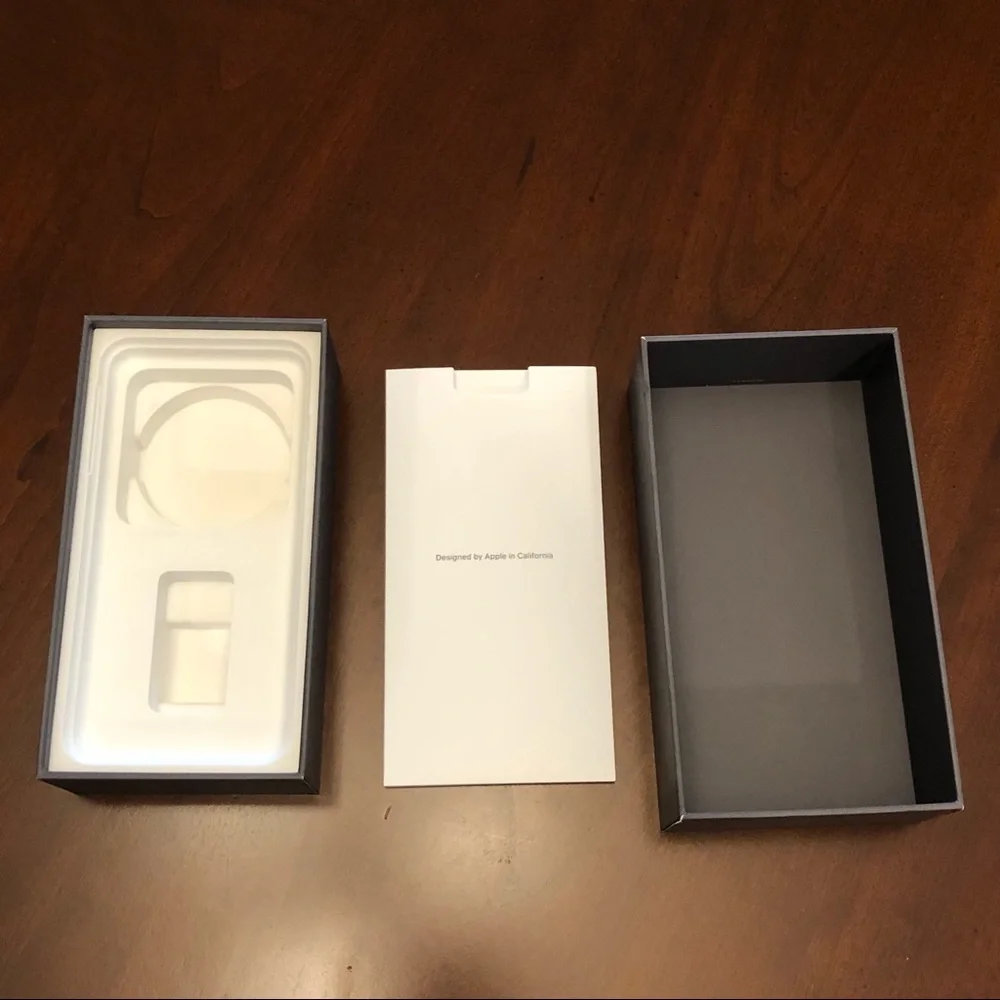 Original‎ Empty Apple iPhone 8 256GB Gray/ Black Box (No contain the cell phone)